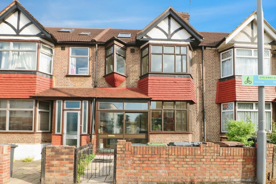 Main image of 5 bedroom Mid Terrace House to rent, Lea Bridge Road, London, E17