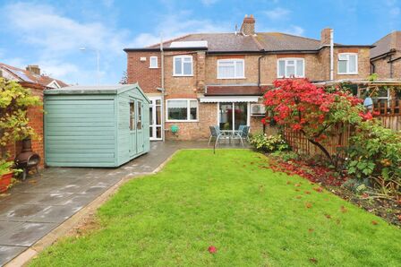 4 bedroom End Terrace House for sale