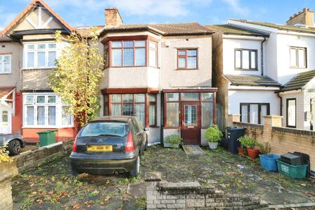 3 bedroom End Terrace House for sale