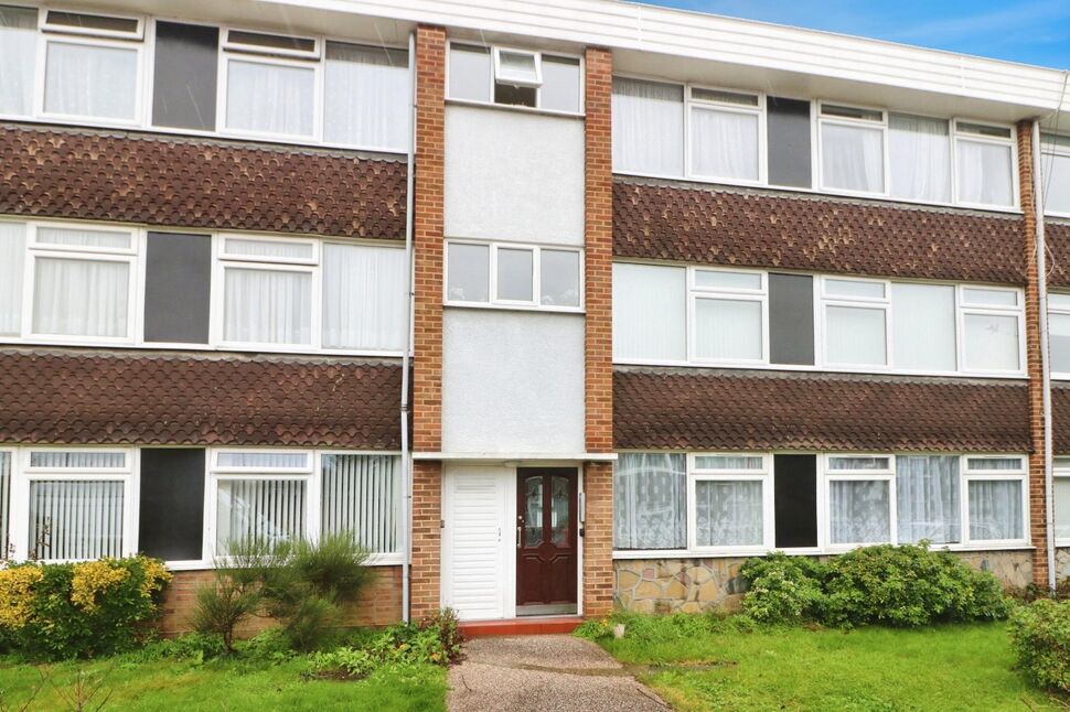 Main image of 2 bedroom Flat to rent, Barton Meadows, Ilford, IG6
