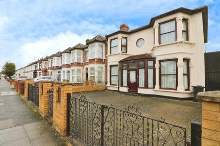 Elgin Road, 4 bedroom End Terrace House for sale, &pound;825,000
