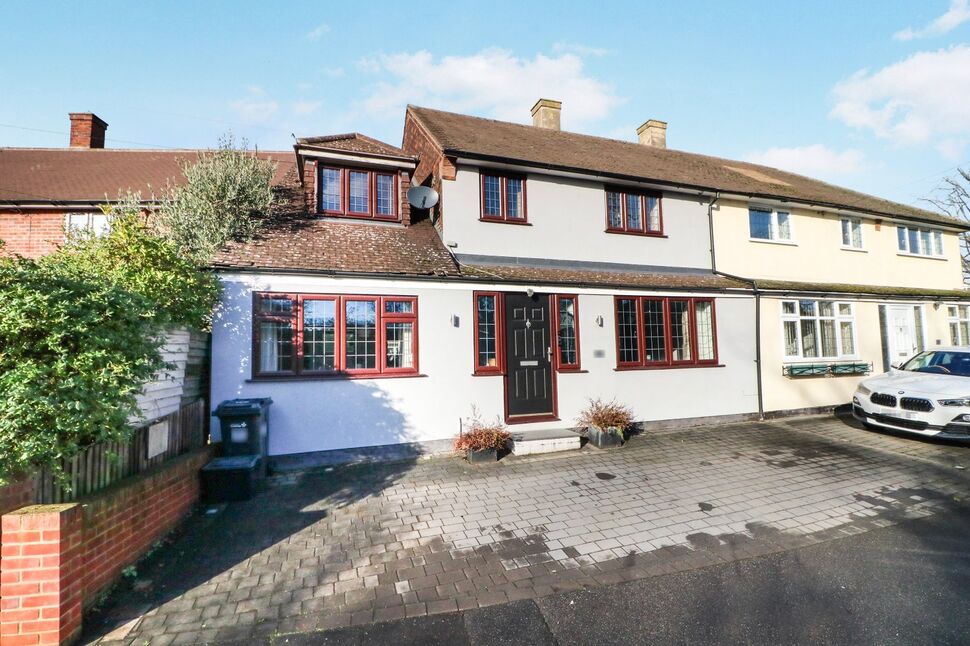 Main image of 4 bedroom Semi Detached House to rent, Peregrine Road, Ilford, IG6