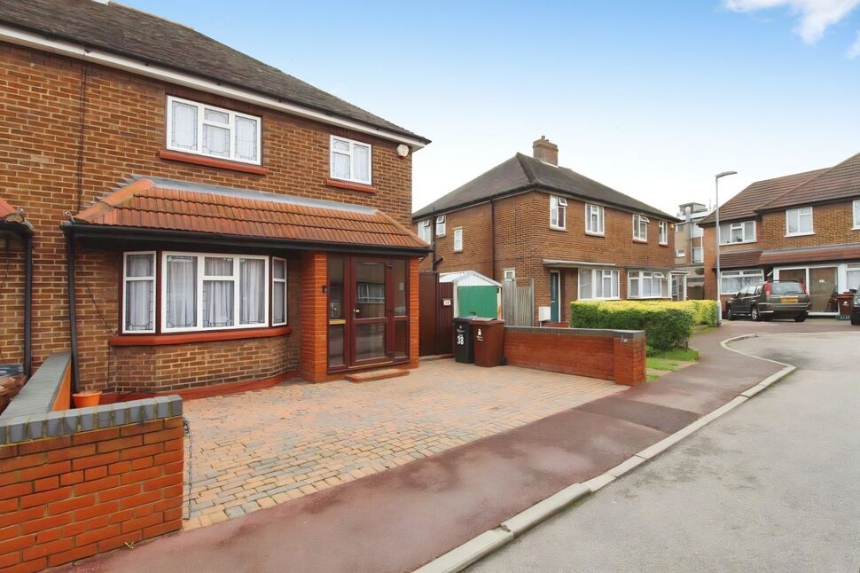 Main image of 3 bedroom Semi Detached House to rent, Ingleby Road, Dagenham, RM10