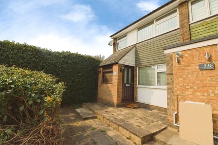 3 bedroom End Terrace House to rent