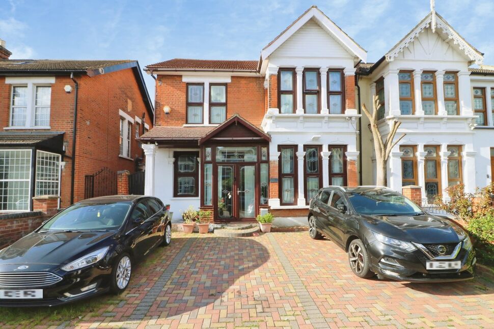 Main image of 6 bedroom Semi Detached House for sale, Redcliffe Gardens, Ilford, IG1