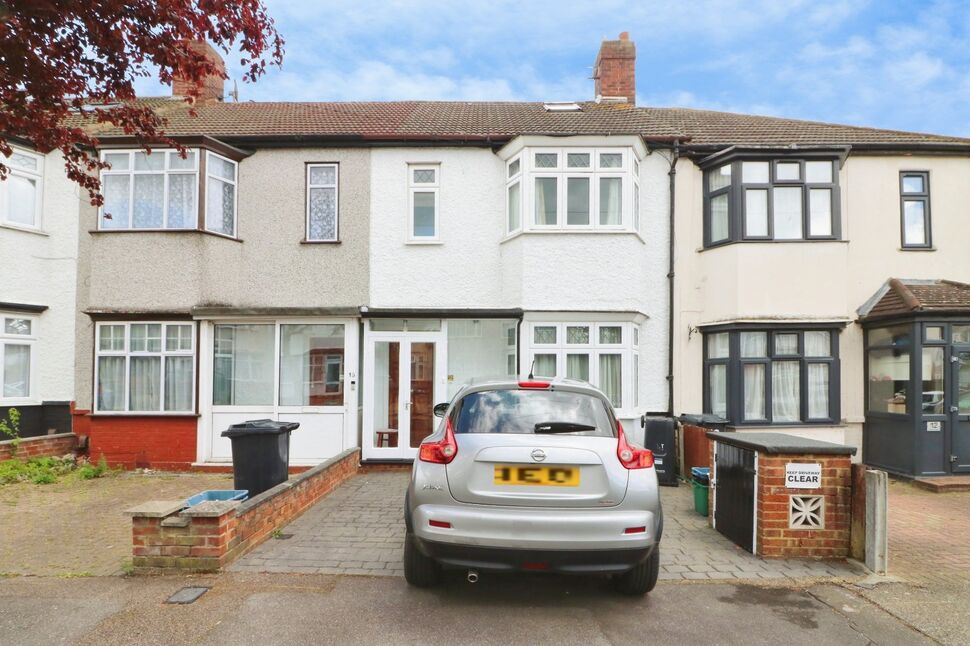 Main image of 4 bedroom Mid Terrace House for sale, Warren Road, Ilford, IG6