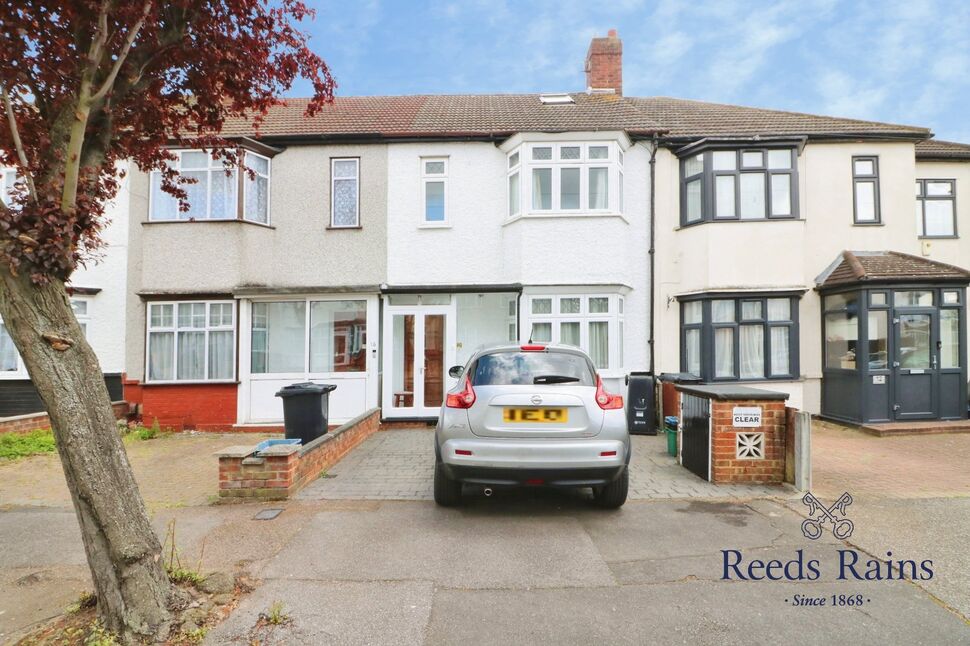 Main image of 4 bedroom Mid Terrace House for sale, Warren Road, Ilford, IG6