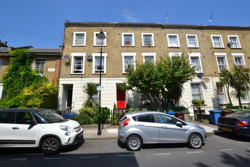 Main image of 3 bedroom Flat to rent, Grosvenor Terrace, London, SE5