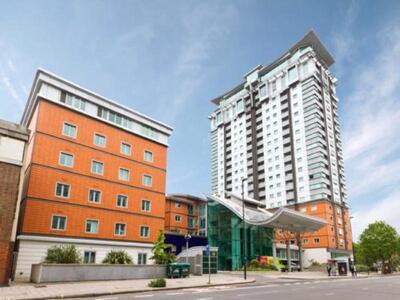 Westminster Bridge Road, 2 bedroom  Flat to rent, £2,750 pcm