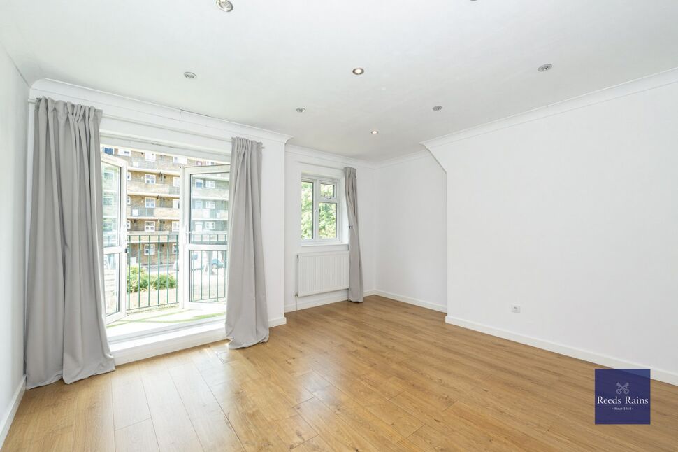 Main image of 2 bedroom Flat for sale, Lambeth Walk, London, SE11
