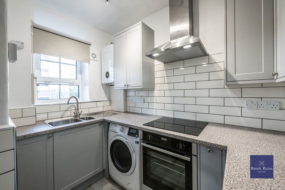Main image of 2 bedroom Flat to rent, Frazier Street, London, SE1
