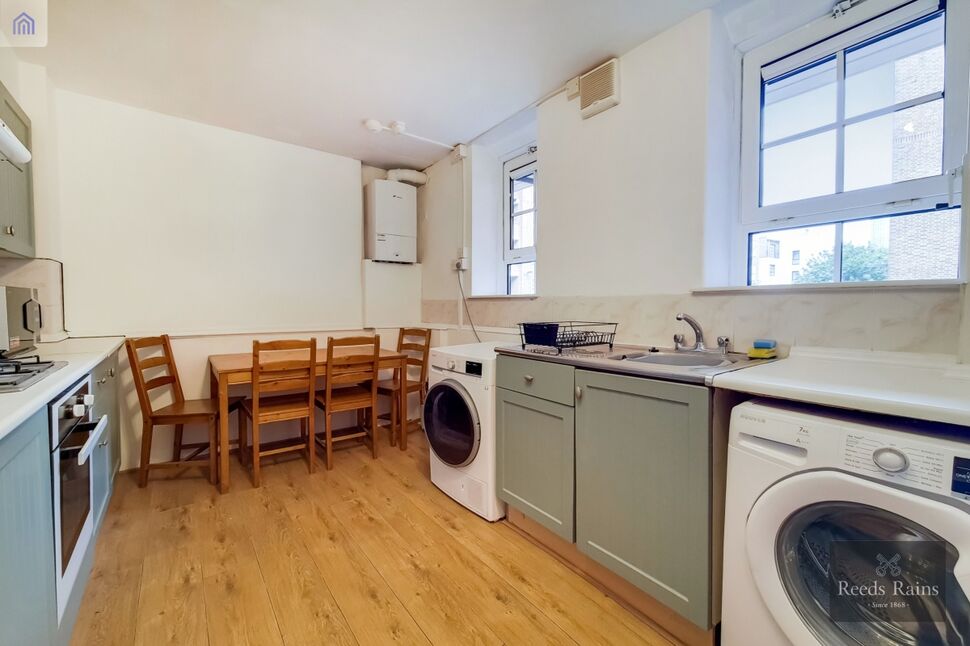 Main image of 4 bedroom Flat to rent, Frazier Street, London, SE1