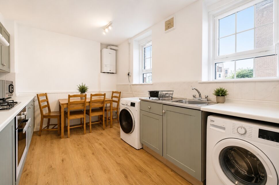 Main image of 4 bedroom Flat to rent, Frazier Street, London, SE1
