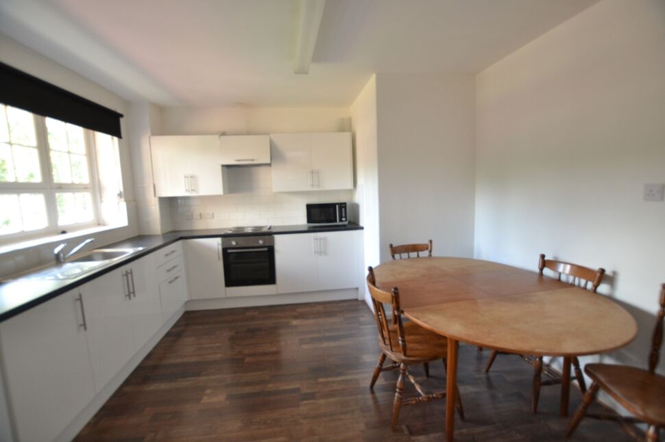 Kitchen / Breakfast Room