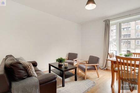 Bowling Green Street, 4 bedroom  Flat to rent, £3,750 pcm