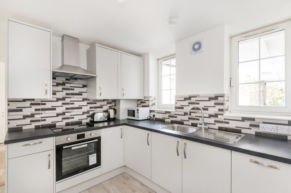 Main image of 3 bedroom Flat to rent, Tabard Garden Estate, London, SE1