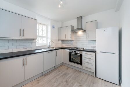 Newburn Street, 4 bedroom  Flat to rent, £4,000 pcm