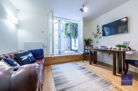 Colnbrook Street, 1 bedroom  Flat to rent, £2,000 pcm