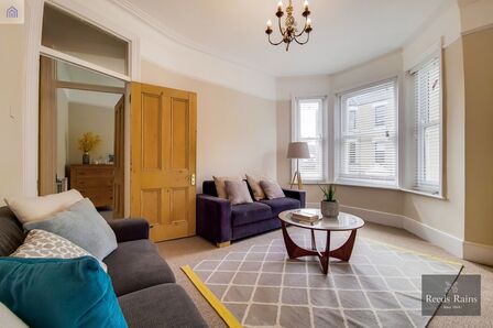 Mowll Street, 2 bedroom  Flat to rent, £2,250 pcm