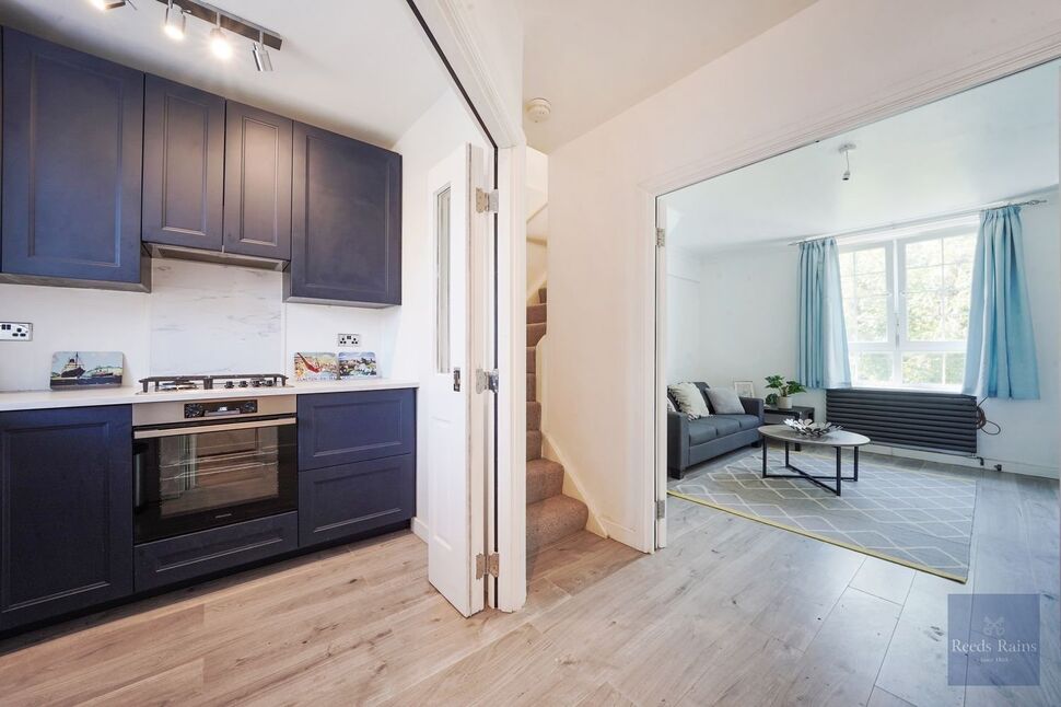 Main image of 2 bedroom Flat to rent, Pardoner Street, London, SE1