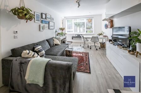 Old Paradise Street, 1 bedroom Flat to rent, &pound;2,000 pcm