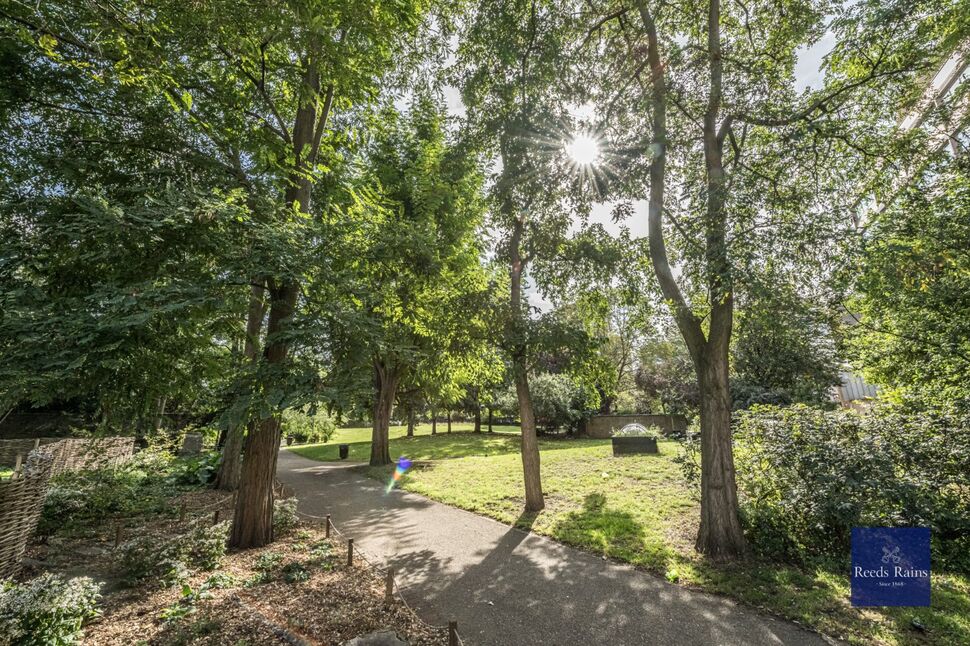 Old Paradise Gardens