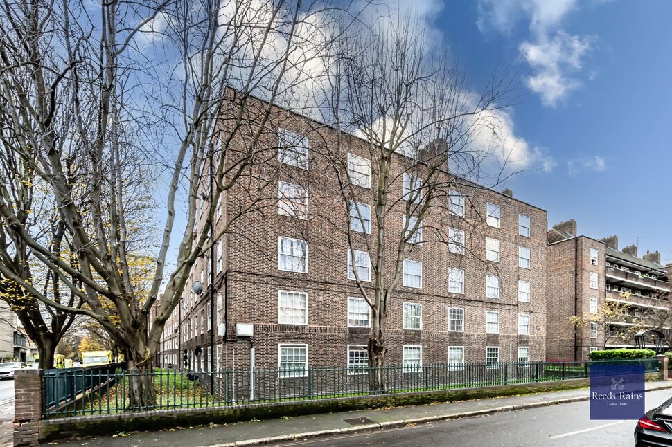 Main image of 4 bedroom  Flat for sale, Frazier Street, London, SE1