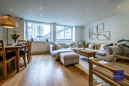 Lower Marsh, 2 bedroom  Flat for sale, £775,000