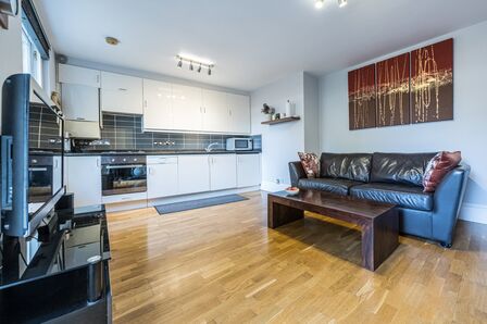 2 bedroom  Flat for sale