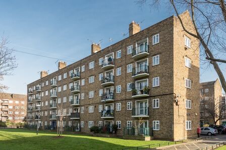 Lambeth Road, 2 bedroom  Flat for sale, £425,000