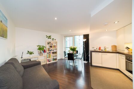 Salamanca Place, 1 bedroom  Flat for sale, £365,000