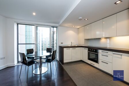 Salamanca Place, 1 bedroom  Flat for sale, £425,000