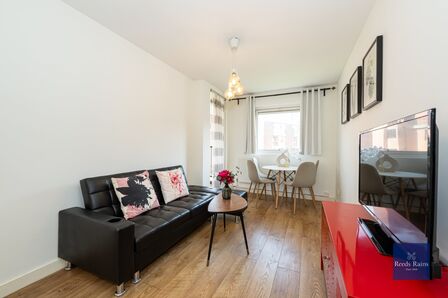 1 bedroom  Flat for sale