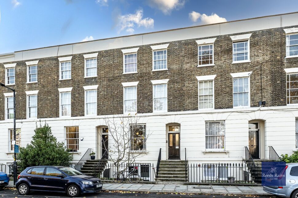 Main image of 2 bedroom  Flat for sale, Lorrimore Square, London, SE17