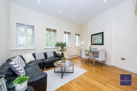 2 bedroom  Flat for sale