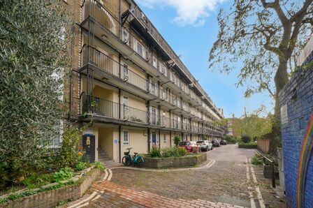 1 bedroom  Flat for sale