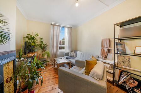 Tabard Street, 1 bedroom  Flat for sale, £335,000