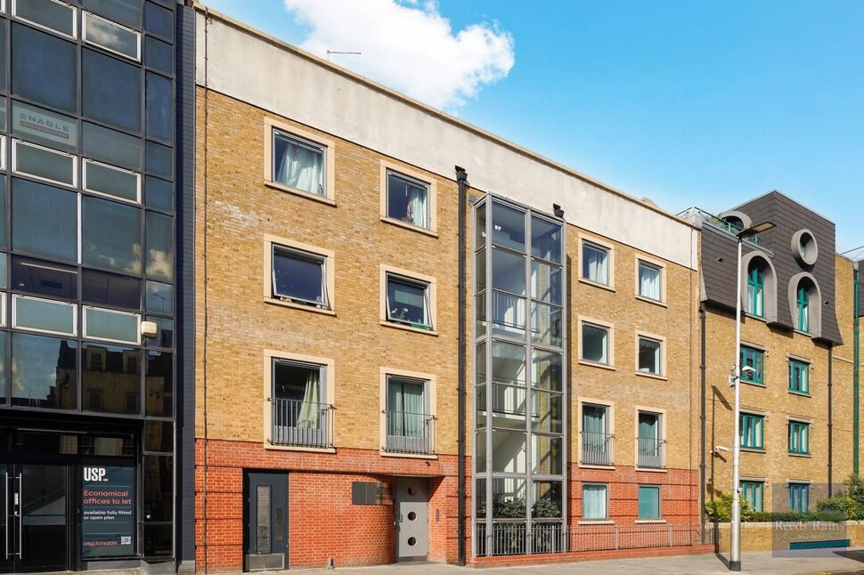 1 bedroom Flat for sale