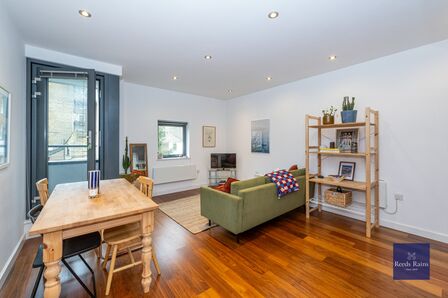 Cosser Street, 2 bedroom Flat for sale, &pound;640,000