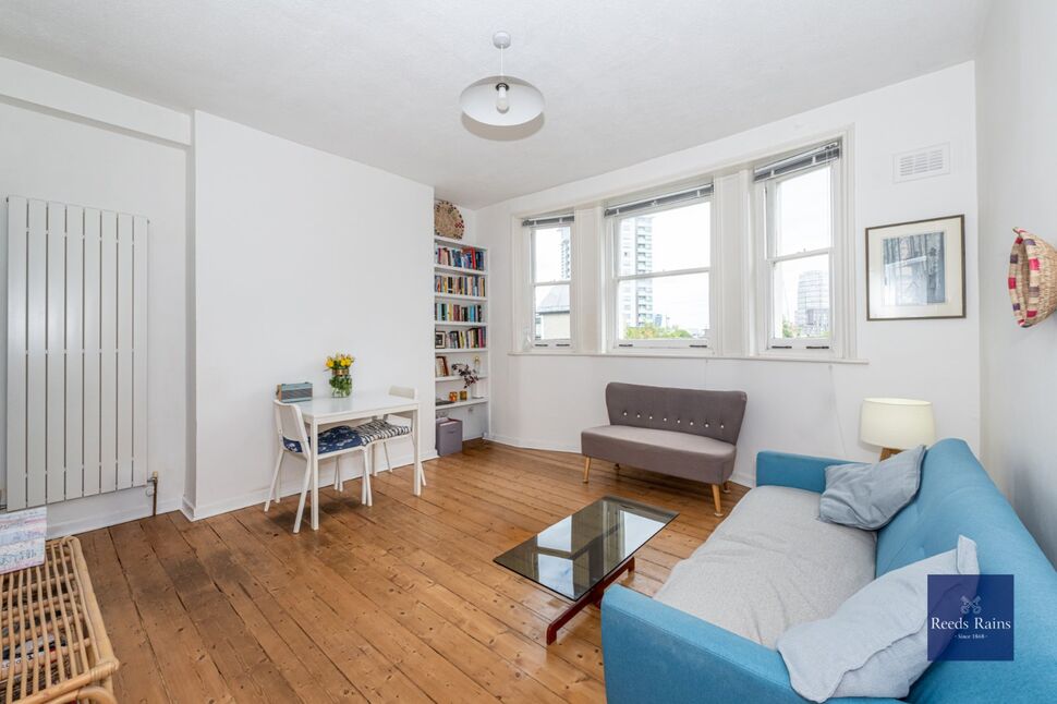 Main image of 1 bedroom Flat for sale, McAuley Close, London, SE1