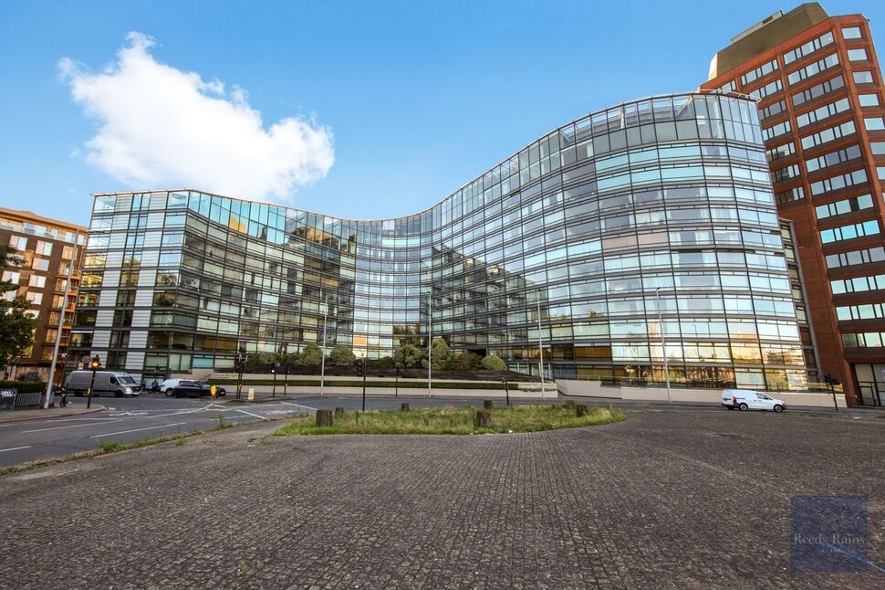 Main image of 1 bedroom Flat for sale, Albert Embankment, London, SE1
