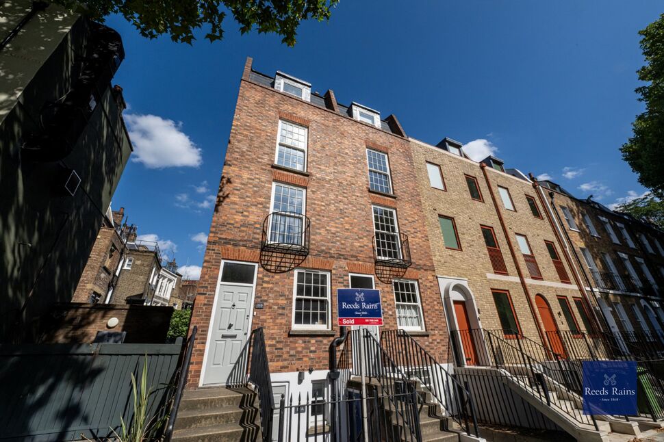 Main image of 3 bedroom End Terrace Flat to rent, Lambeth Road, London, SE1