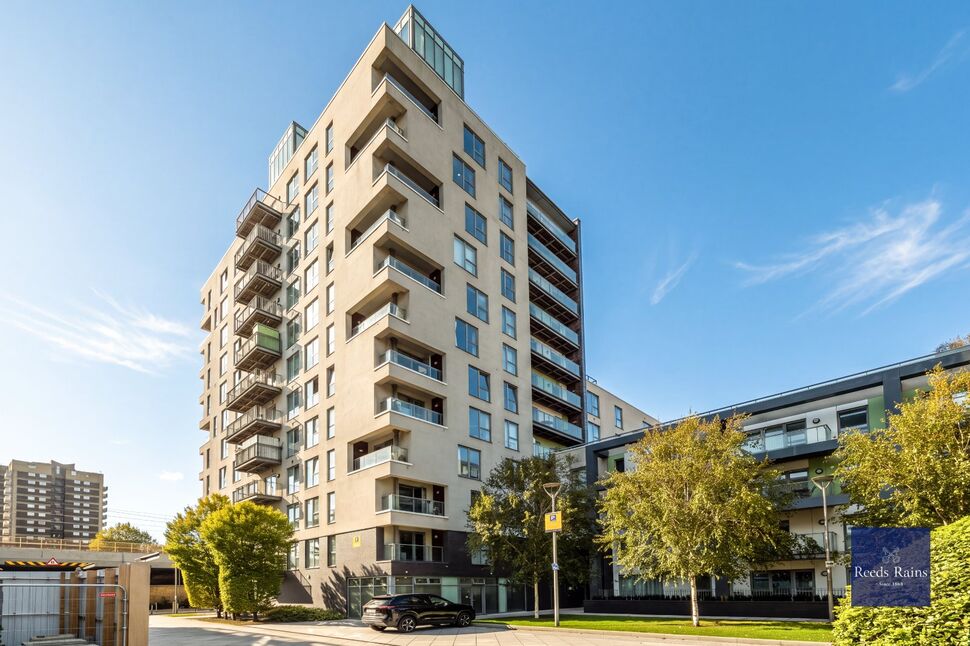 Main image of 2 bedroom Flat to rent, Christian Street, London, E1