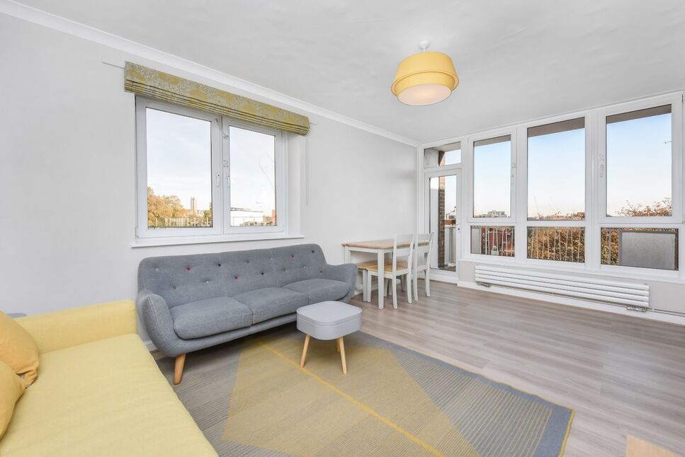 Main image of 1 bedroom Flat for sale, Crosby Row, London, SE1