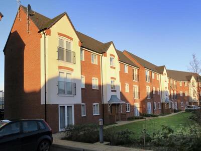 Penruddock Drive, 2 bedroom  Flat to rent, £1,030 pcm