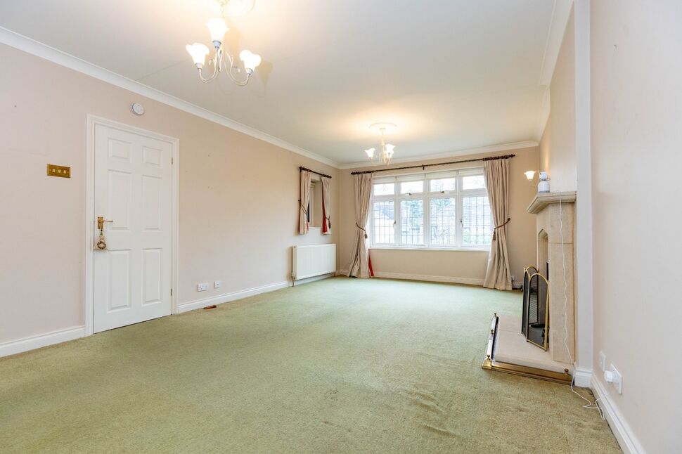 Lounge / Dining Room