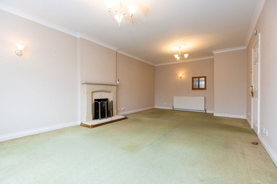 Lounge / Dining Room