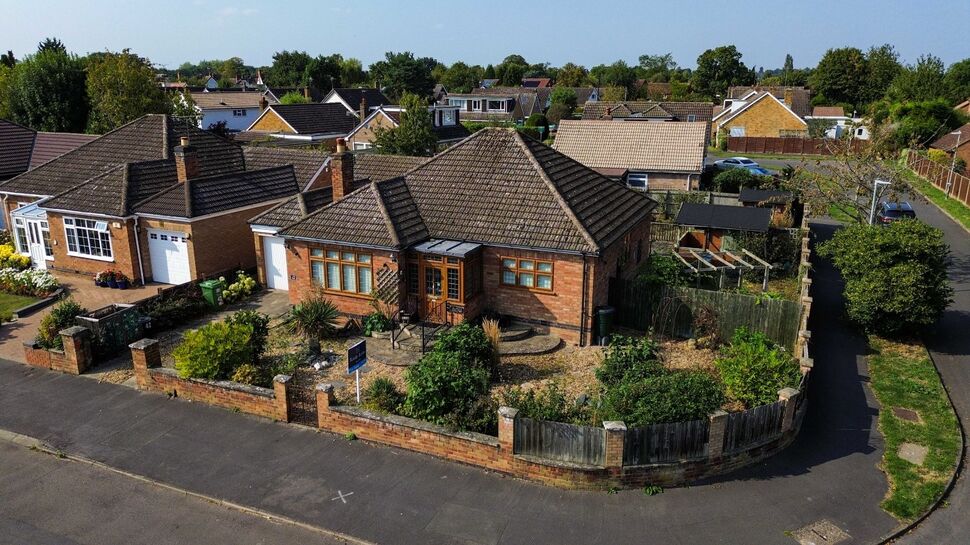Main image of 3 bedroom Detached Bungalow for sale, Newfield Avenue, Warwickshire, CV8