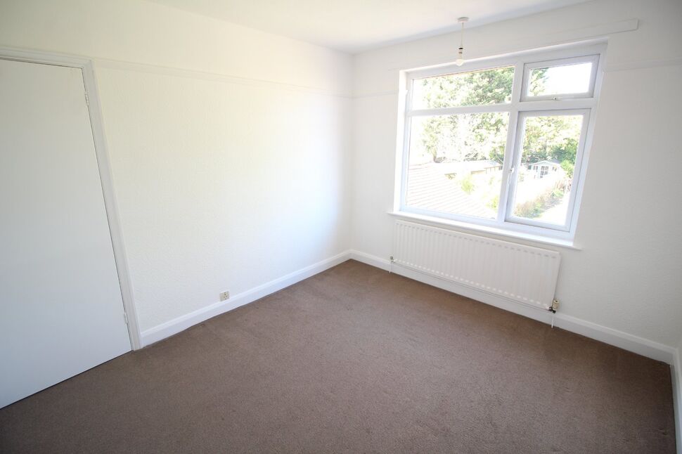2 bedroom Mid Terrace House for sale, Howard Road, Nuneaton, CV10 £
