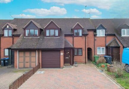 Harger Court, 3 bedroom Mid Terrace House for sale, £390,000